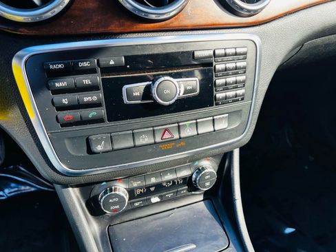 Used 2015 Mercedes-Benz GLA 250 w/ Premium Package image 33