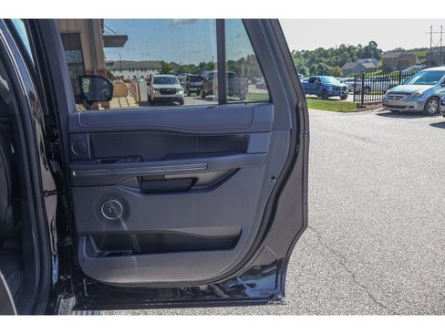 Used 2022 Ford Expedition Max Limited AWD/4WD image 20