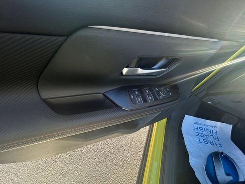 Used 2025 Nissan Kicks SR w/ SR Premium Package image 36