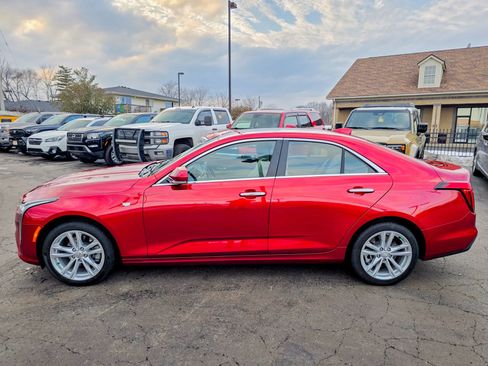 Used 2025 Cadillac CT4 Luxury image 10