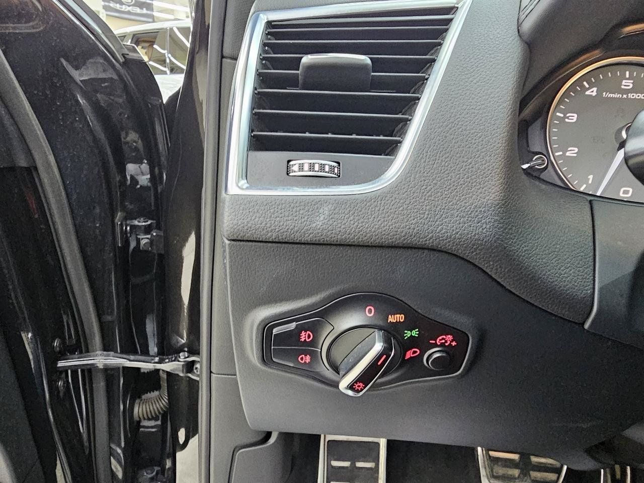 Used 2014 Audi SQ5 Prestige w/ Prestige Package AWD/4WD image 35