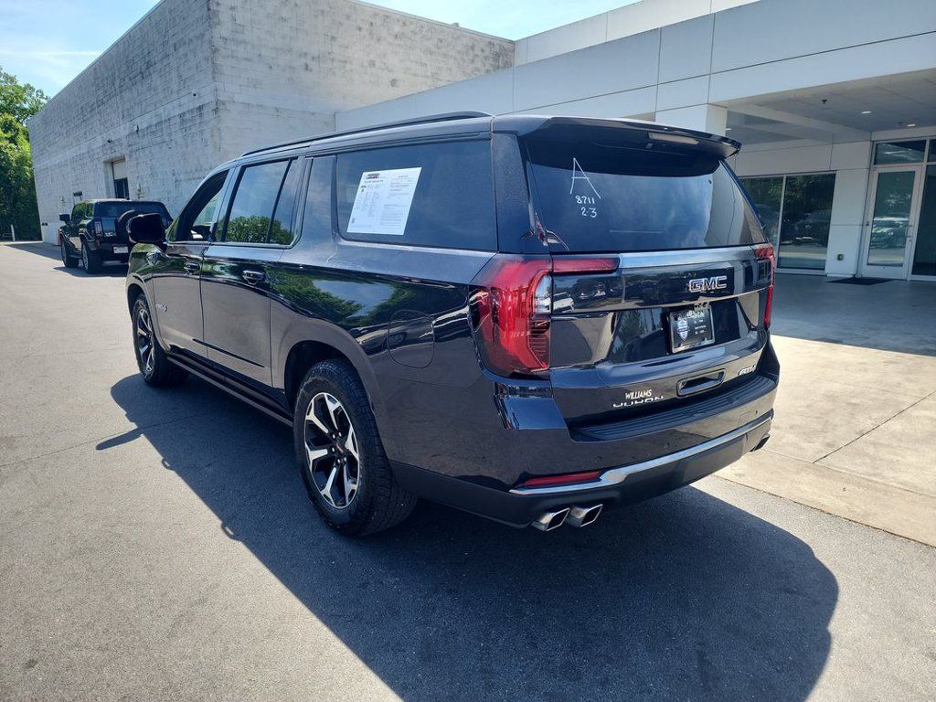 Certified 2025 GMC Yukon XL AT4 w/ AT4 Premium Plus Package AWD/4WD image 6