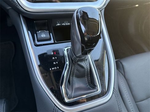 Certified 2025 Subaru Outback Limited image 22