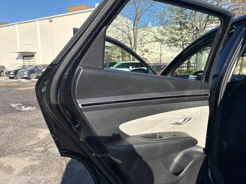 Certified 2024 Hyundai Tucson SE image 36