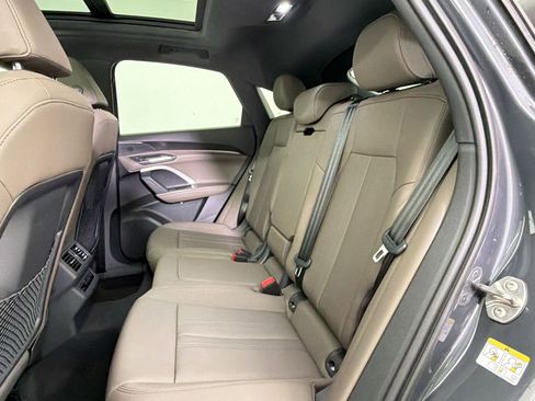 New 2026 Audi Q5 Premium image 15