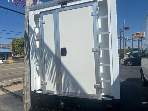 Used 2020 Ford Transit 350 w/ Exterior Upgrade Package image 6