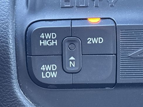 Used 2024 RAM 2500 Big Horn image 24