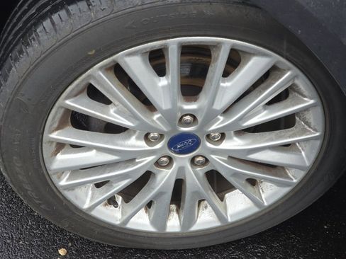 Used 2017 Ford Focus Titanium image 34