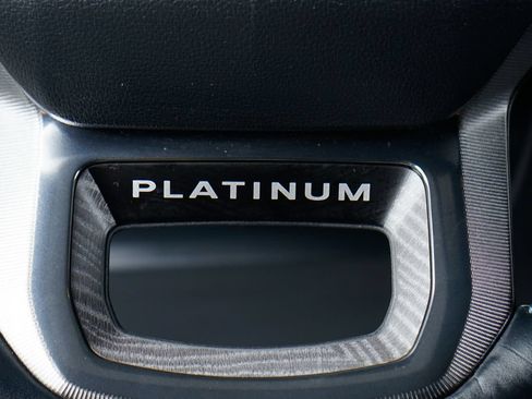 Used 2025 Ford F450 Platinum w/ FX4 Off-Road Package AWD/4WD image 26