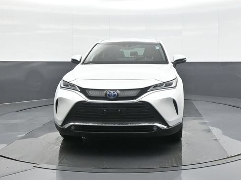 Used 2023 Toyota Venza XLE AWD/4WD image 2