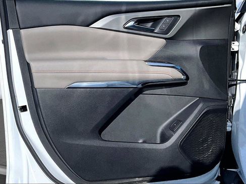 Used 2024 Chevrolet Traverse LT w/ LPO, Floor Liner Package image 24