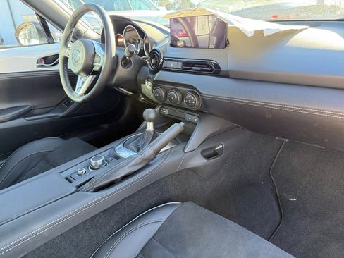 New 2025 MAZDA MX-5 Miata RF Club image 23