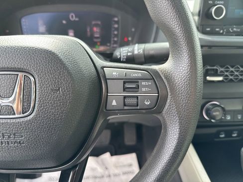 Used 2025 Honda Accord SE image 16