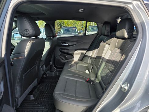 Used 2024 Buick Envista Avenir image 8