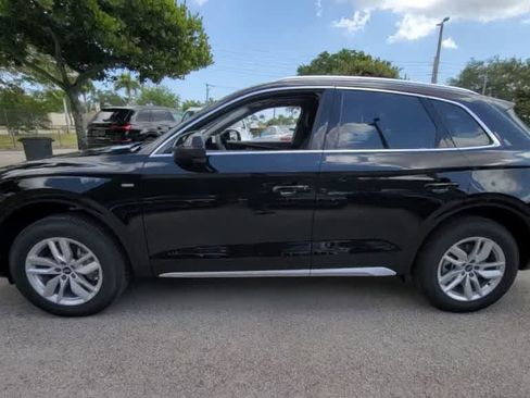 Used 2023 Audi Q5 2.0T Premium w/ Convenience Package image 6