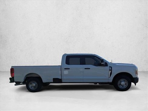 Used 2025 Ford F250 XL image 4