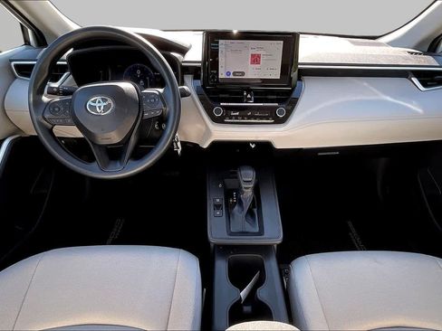 Used 2026 Toyota Corolla Cross L FWD image 16