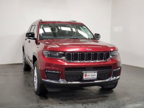 Used 2022 Jeep Grand Cherokee L Limited w/ MOPAR Finishing Package image 2