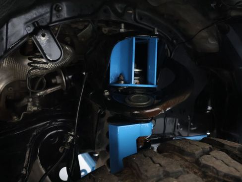 Used 2017 Toyota Tacoma SR5 w/ Tow Package image 31