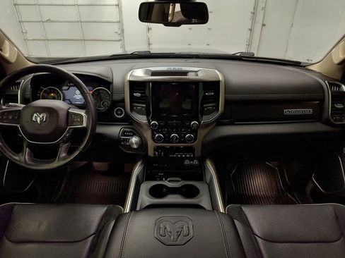 Used 2019 RAM 1500 Laramie AWD/4WD image 13