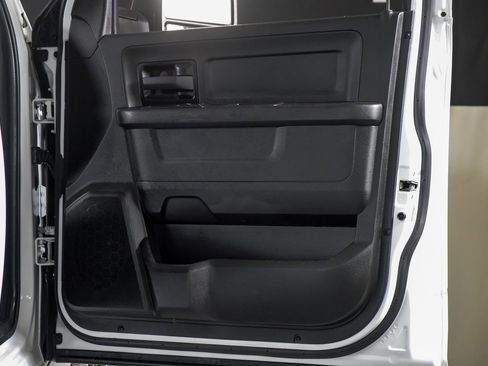 Used 2024 RAM 3500 Tradesman w/ Chrome Appearance Group image 35