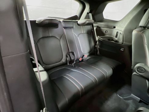 Used 2023 Honda Pilot TrailSport image 27
