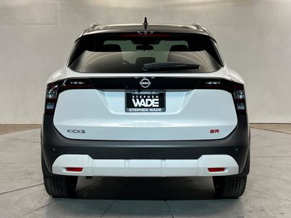 New 2026 Nissan Kicks SR
