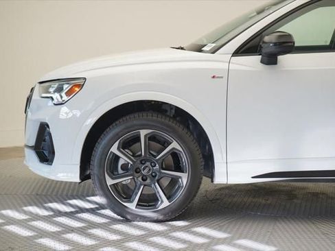 New 2025 Audi Q3 2.0T Premium Plus image 2