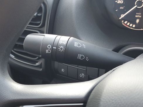 Used 2025 RAM ProMaster 2500 w/ Convenience Group image 13