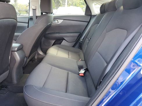 Used 2020 Kia Forte LXS image 11