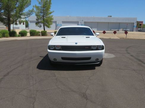 Used 2010 Dodge Challenger R/T RWD image 11