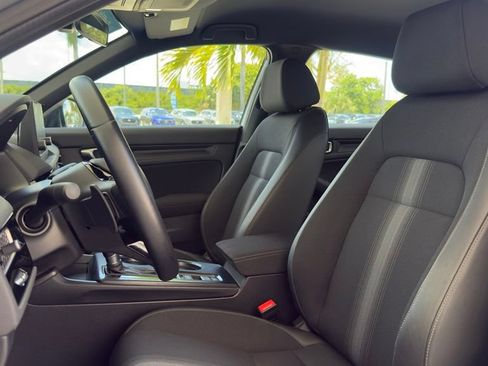 Used 2024 Honda Civic Sport image 4