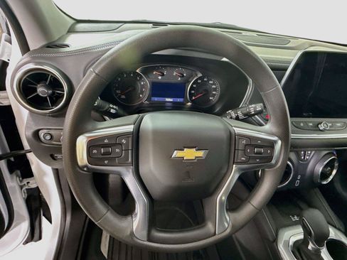 Used 2023 Chevrolet Blazer LT w/ Convenience Package AWD/4WD image 5