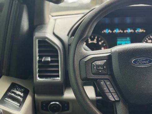 Used 2015 Ford F150 XLT image 15