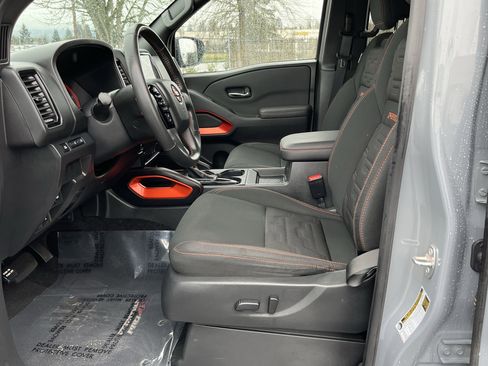 Used 2024 Nissan Frontier PRO-4X w/ Off-Road Protection Package image 10