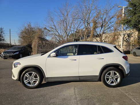 Used 2021 Mercedes-Benz GLA 250 4MATIC image 4
