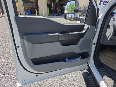 New 2024 Ford F350 XL w/ XL Chrome Package image 13