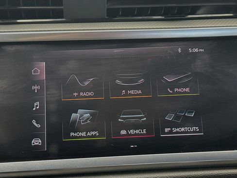 Used 2020 Audi Q3 2.0T Premium w/ Convenience Package image 9