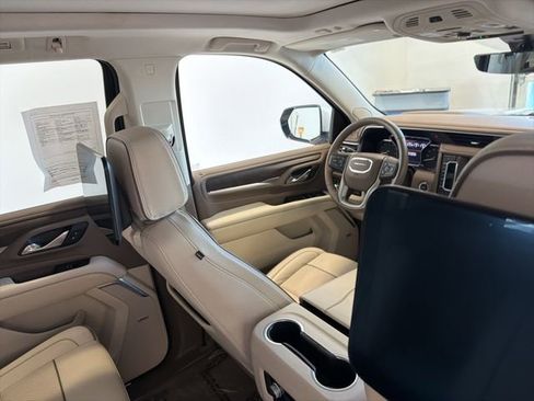 Used 2021 GMC Yukon Denali w/ Denali Ultimate Package image 39