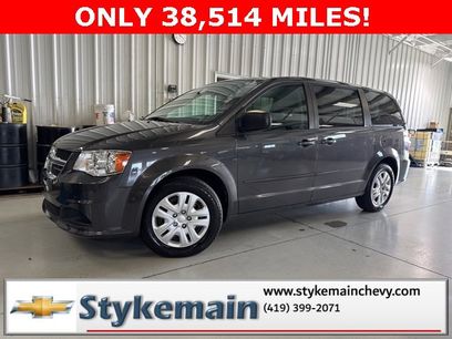 Used 2017 Dodge Grand Caravan SE w/ Power Window Group
