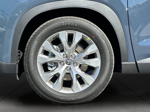 New 2026 Toyota Grand Highlander AWD image 31