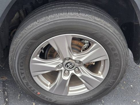 Certified 2025 Toyota RAV4 XLE AWD/4WD image 11