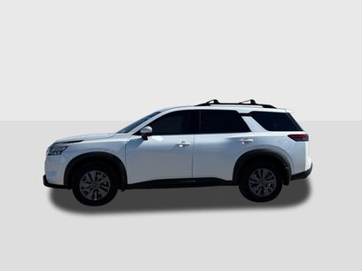 New 2025 Nissan Pathfinder SV