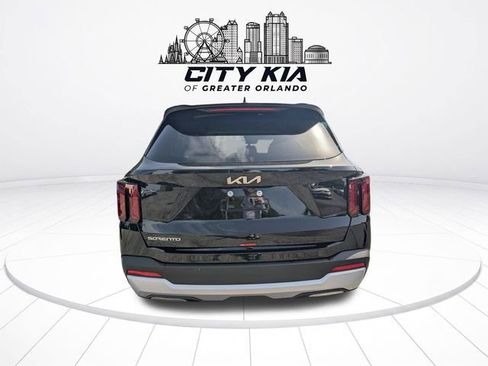 New 2026 Kia Sorento LX FWD image 4
