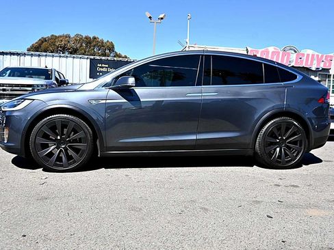 Used 2016 Tesla Model X 90D AWD/4WD image 4