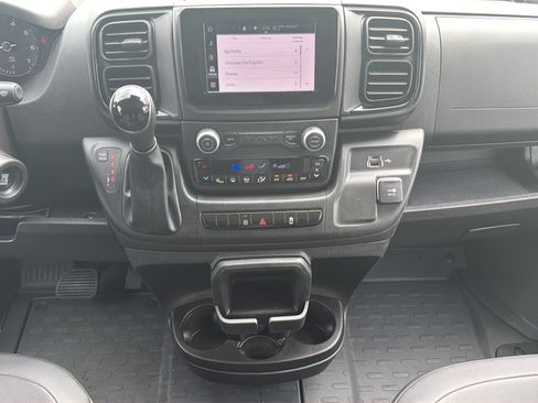Used 2026 RAM ProMaster 2500 w/ Convenience Group FWD image 8