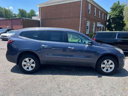 Used 2013 Chevrolet Traverse LT FWD image 4