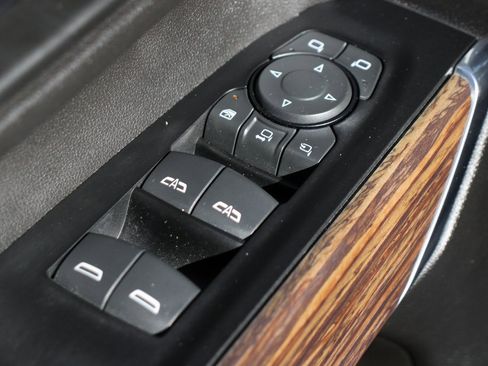 Used 2022 Chevrolet Silverado 2500 High Country image 18