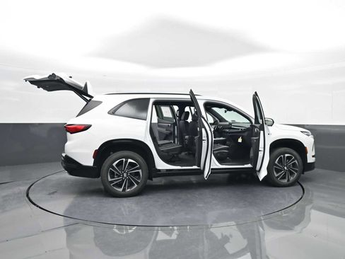 New 2026 Buick Enclave Sport Touring w/ Power Package image 43
