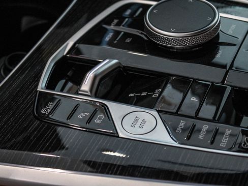 New 2026 BMW X5 xDrive50e AWD/4WD image 19